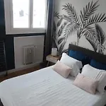 T2 Lumineux Avec Balcon, Parking - Centre-ville Διαμέρισμα