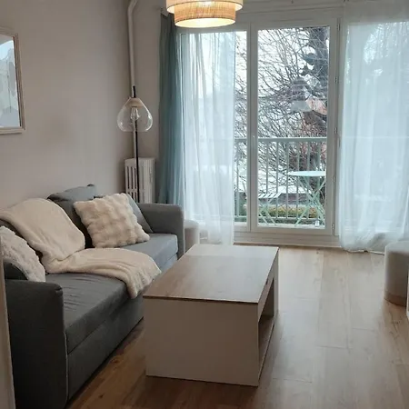 T2 Lumineux Avec Balcon, Parking - Centre-ville Apartament *