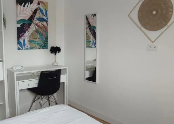 T2 Lumineux Avec Balcon, Parking - Centre-ville Apartament *