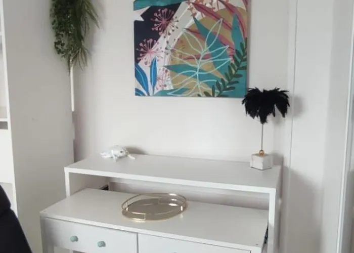 T2 Lumineux Avec Balcon, Parking - Centre-ville Le Havre