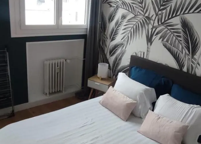 T2 Lumineux Avec Balcon, Parking - Centre-ville Appartement